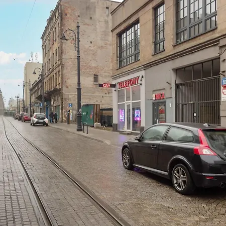 Appartement Nowomiejska Spacious Near Plac Wolnosci In By Renters *