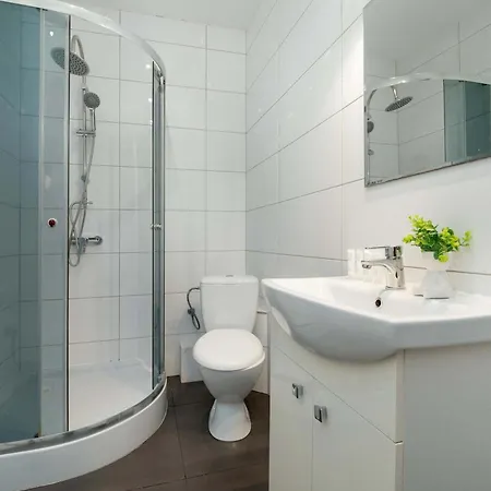 Nowomiejska Spacious Near Plac Wolnosci In By Renters 아파트
