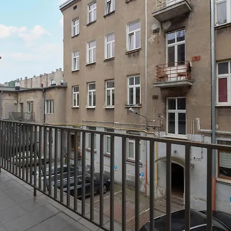 Nowomiejska Spacious Near Plac Wolnosci In By Renters * Łódź