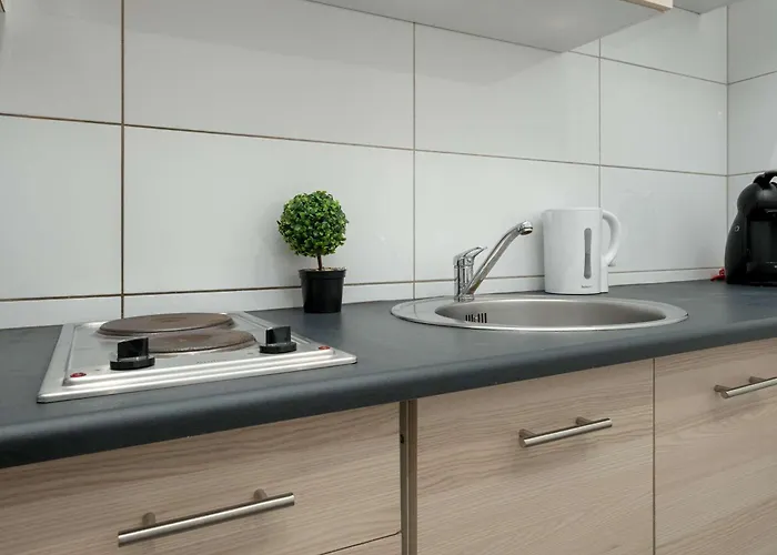 Nowomiejska Spacious Near Plac Wolnosci In By Renters *