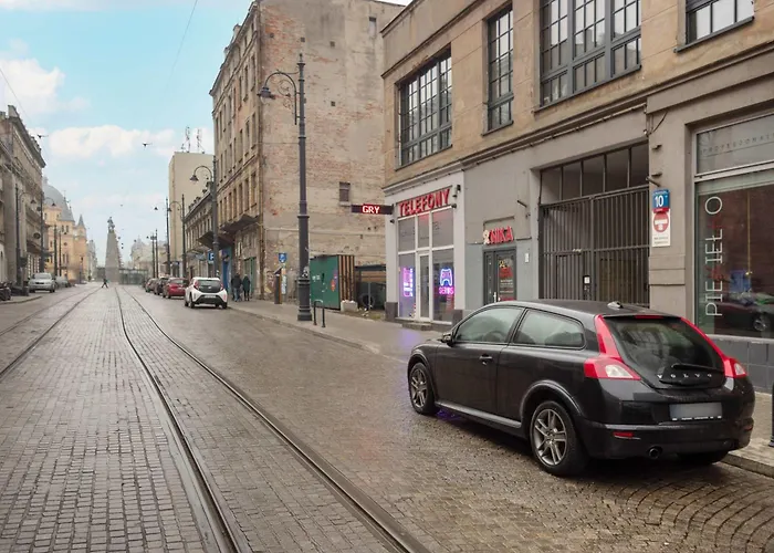 Lejlighed Nowomiejska Spacious Near Plac Wolnosci In By Renters *