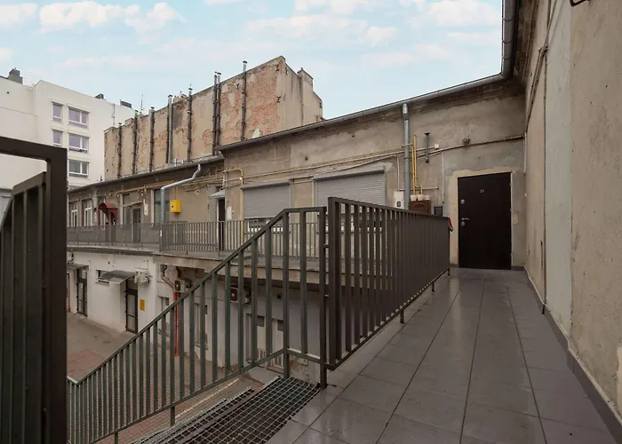 Nowomiejska Spacious Near Plac Wolnosci In By Renters * Łódź